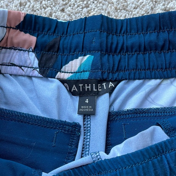 Athleta Baja Blue Floral Shorts - Picture 3 of 6